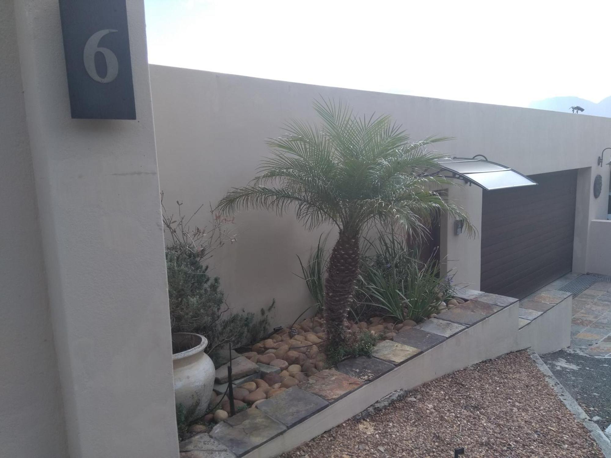 View Panoramica Self-catering Apartment Gordonʼs Bay